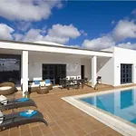 Mamma Mia Hotel *