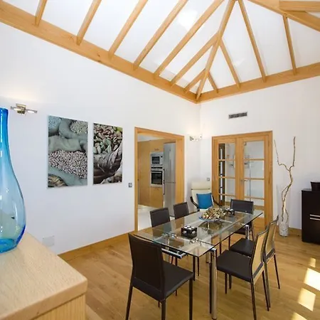 Mamma Mia Villa